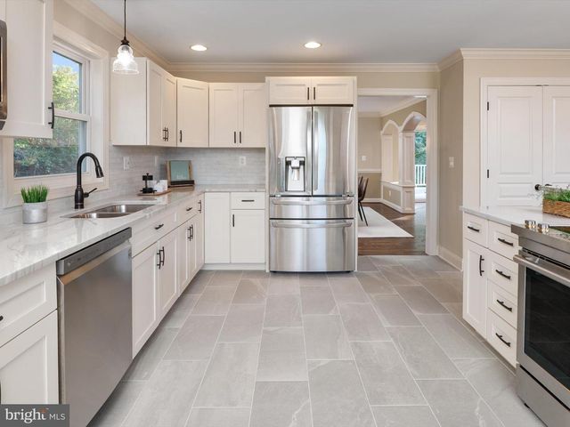 5108 MOUNTAIN RD, Pasadena, MD 21122