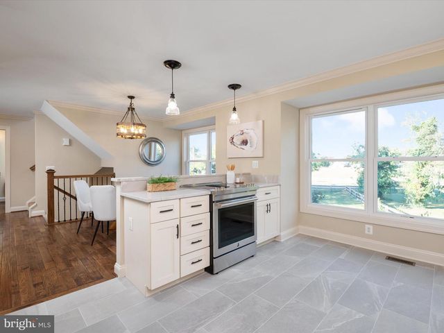 5108 MOUNTAIN RD, Pasadena, MD 21122