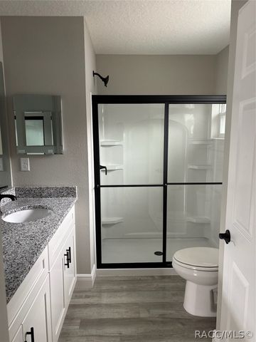 6656 N Roland Drive, Dunnellon, FL 34433