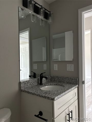 6656 N Roland Drive, Dunnellon, FL 34433