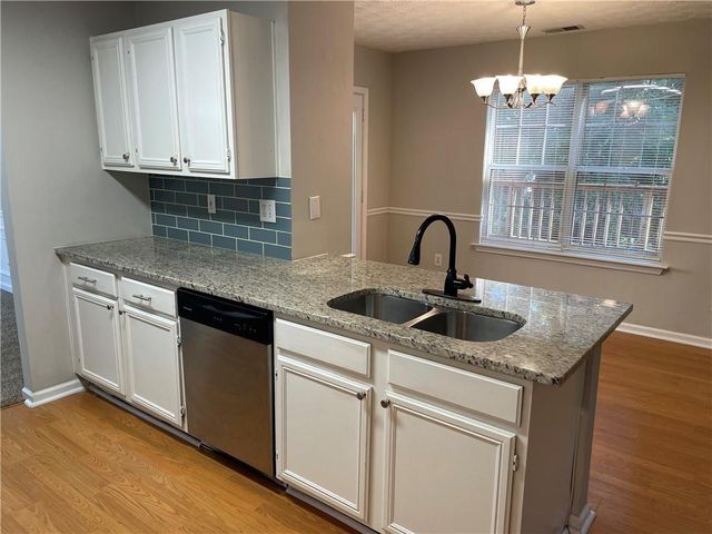 4401 Dickens Court NW, Kennesaw, GA 30144