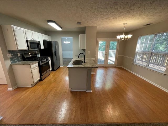 4401 Dickens Court NW, Kennesaw, GA 30144