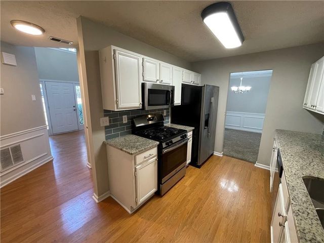 4401 Dickens Court NW, Kennesaw, GA 30144