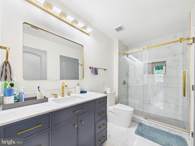 43464 SNICKERSVILLE KILN CT, Ashburn, VA 20148