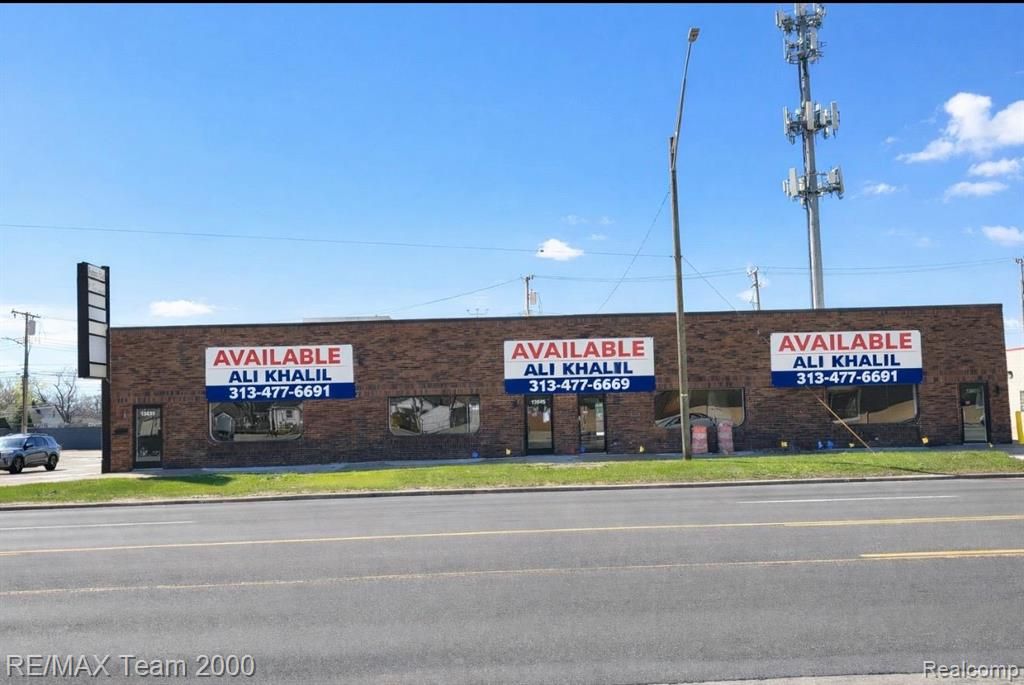13665 Northline Road, Southgate, MI 48195