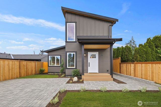 15701 117th Avenue SE, Renton, WA 98058