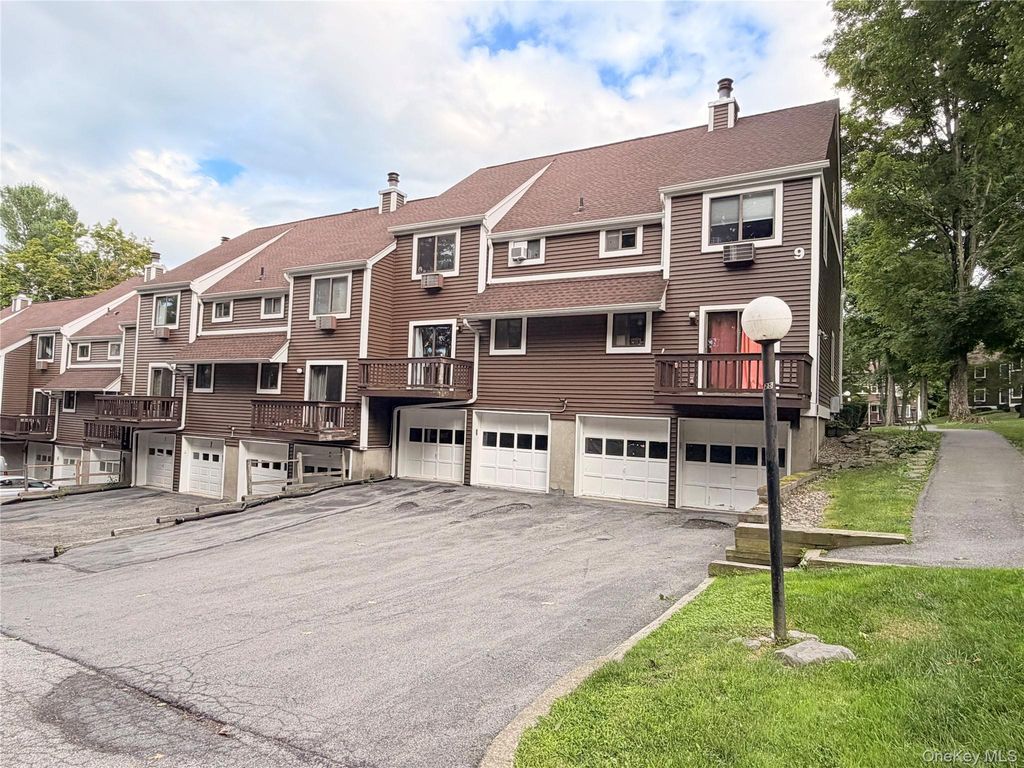 9 Heritage Drive B, Harriman, NY 10926 — photo 2