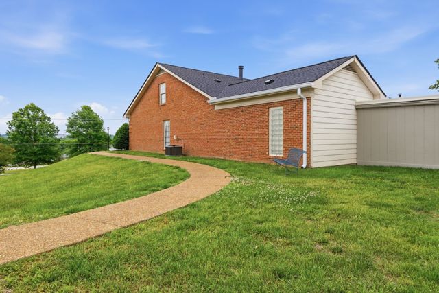1305 Brentwood Pt, Brentwood, TN 37027