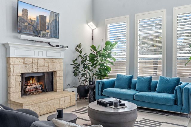 5000 Mission Oaks BLVD 30, Austin, TX 78735