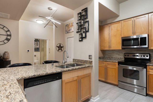 3225 Turtle Creek Boulevard 1420, Dallas, TX 75219