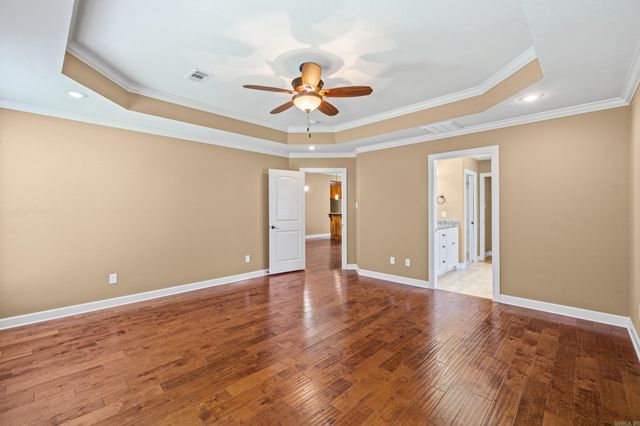 11 Tradewinds Dr, Cabot, AR 72023