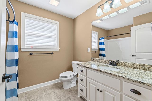 11 Tradewinds Dr, Cabot, AR 72023