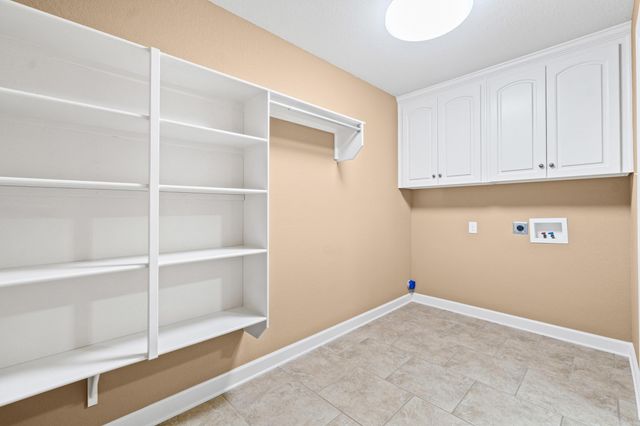 11 Tradewinds Dr, Cabot, AR 72023