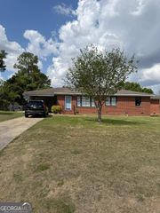 601 E 26th Avenue, Cordele, GA 31015