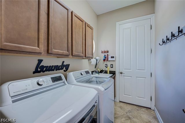11752 Rosalinda CT, Fort Myers, FL 33912