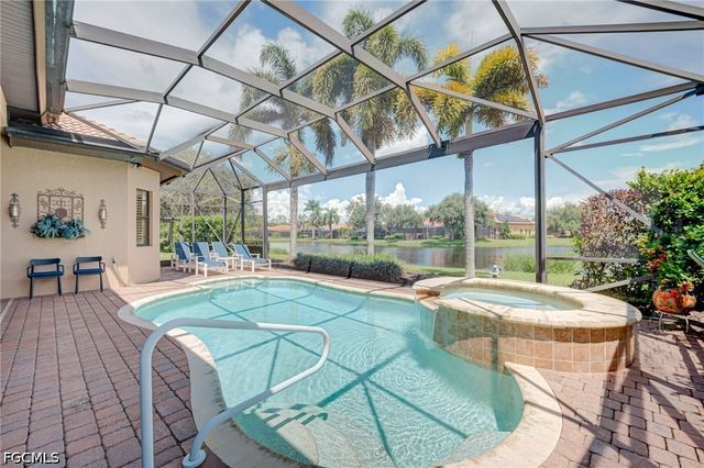 11752 Rosalinda CT, Fort Myers, FL 33912