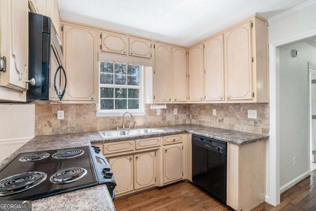 1060 Highway 81, Loganville, GA 30052