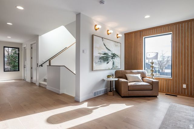 4451 S HOLLADAY PARK LN, Holladay, UT 84124