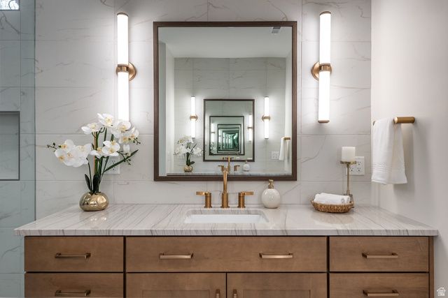 4451 S HOLLADAY PARK LN, Holladay, UT 84124