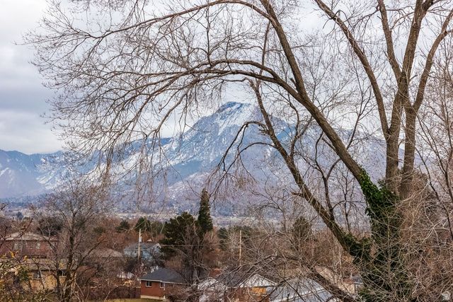 4451 S HOLLADAY PARK LN, Holladay, UT 84124