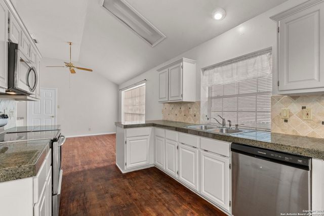 13706 Morningbluff, San Antonio, TX 78216