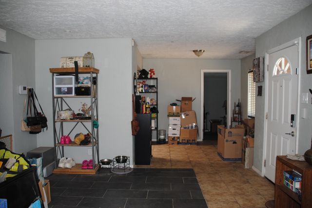 422 CHAMA Street NE, Albuquerque, NM 87108