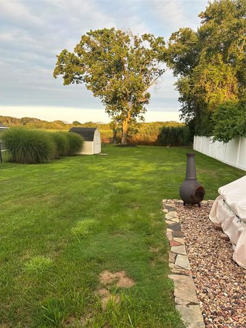 221 S Dunton Avenue, East Patchogue, NY 11772