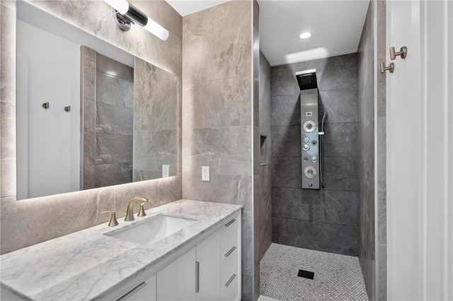 6311 Hunting Creek Road, Atlanta, GA 30328