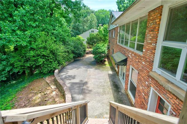 6311 Hunting Creek Road, Atlanta, GA 30328