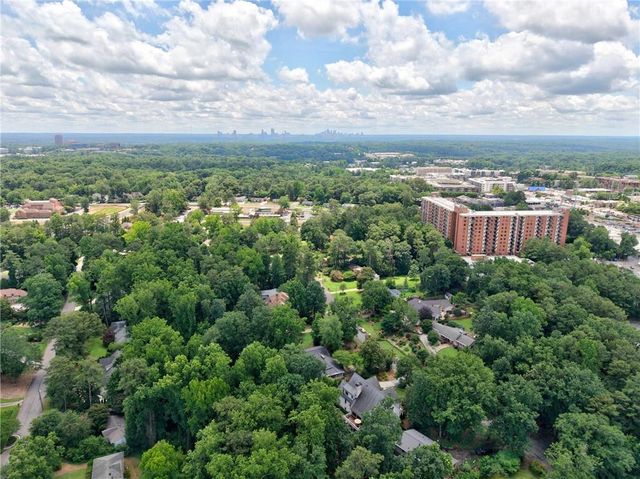 6311 Hunting Creek Road, Atlanta, GA 30328