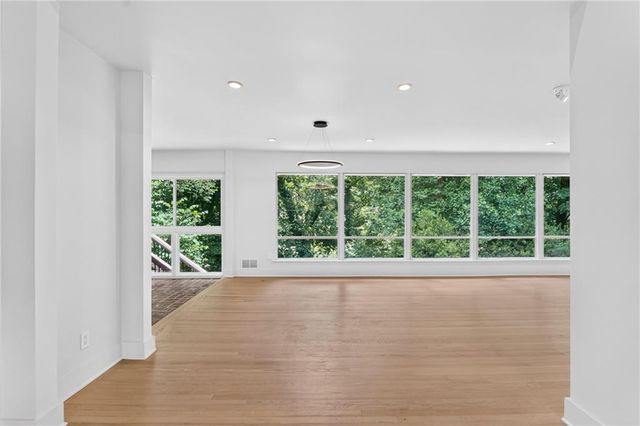 6311 Hunting Creek Road, Atlanta, GA 30328