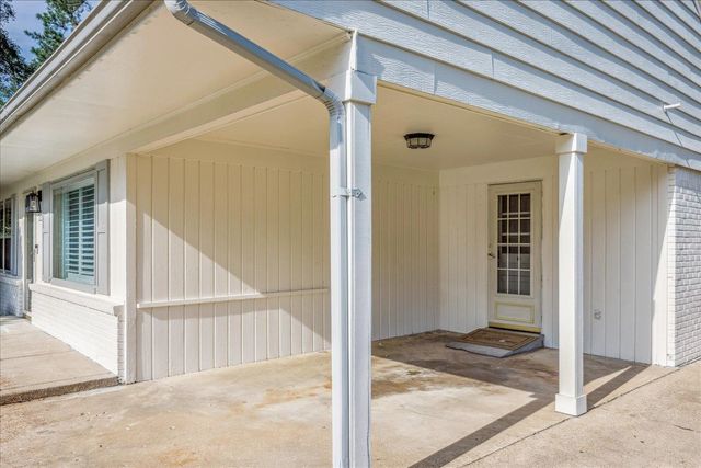 296 N WHITE STATION RD, Memphis, TN 38117