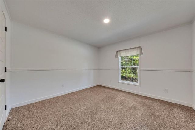 96 HDR Drive, Maysville, GA 30558