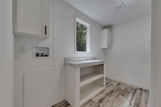 96 HDR Drive, Maysville, GA 30558