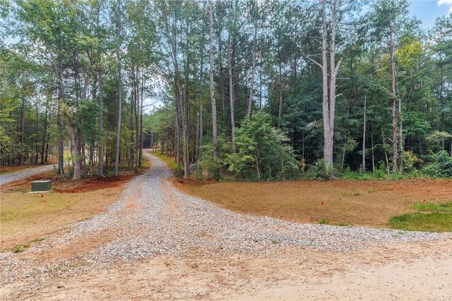 96 HDR Drive, Maysville, GA 30558