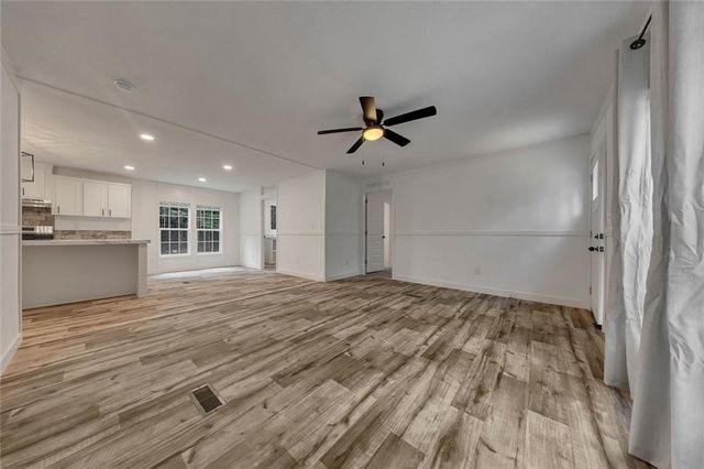 96 HDR Drive, Maysville, GA 30558