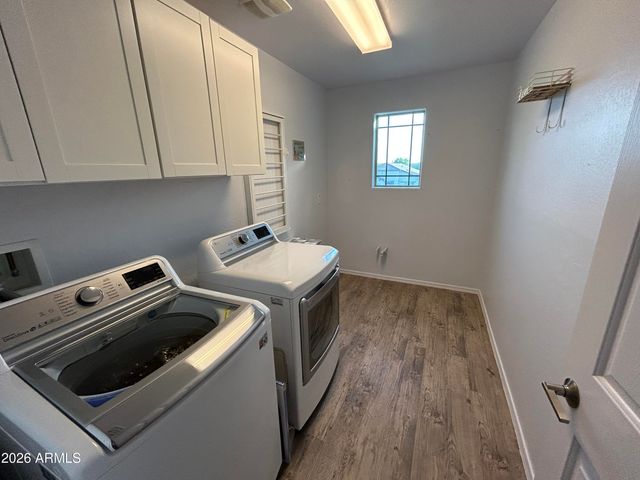 5164 W QUAIL TRACK Drive, Phoenix, AZ 85083