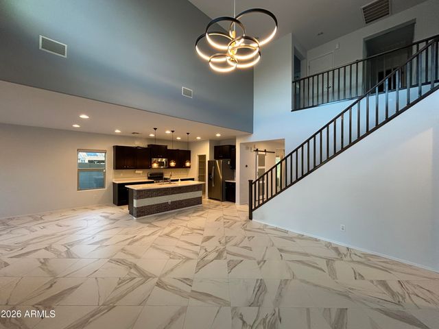 5164 W QUAIL TRACK Drive, Phoenix, AZ 85083