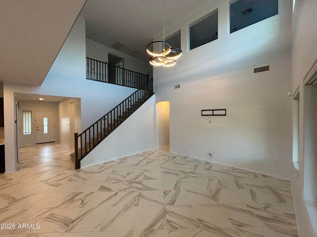 5164 W QUAIL TRACK Drive, Phoenix, AZ 85083