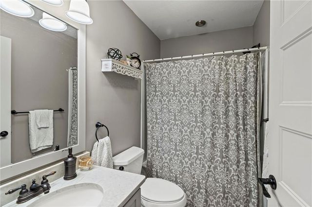 401 E Ely Street, Carrollton, MO 64633