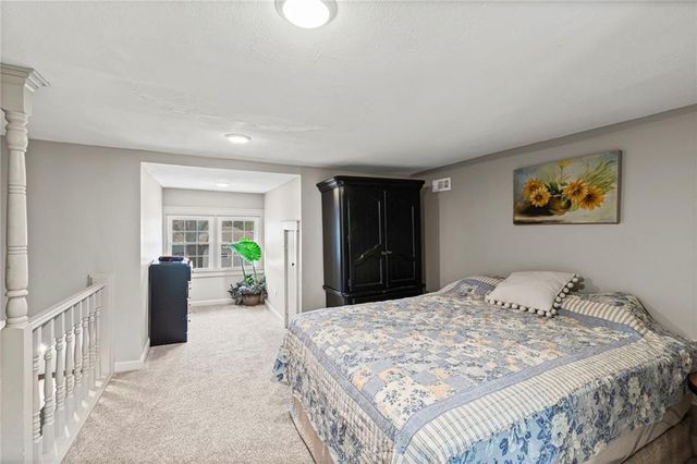 401 E Ely Street, Carrollton, MO 64633