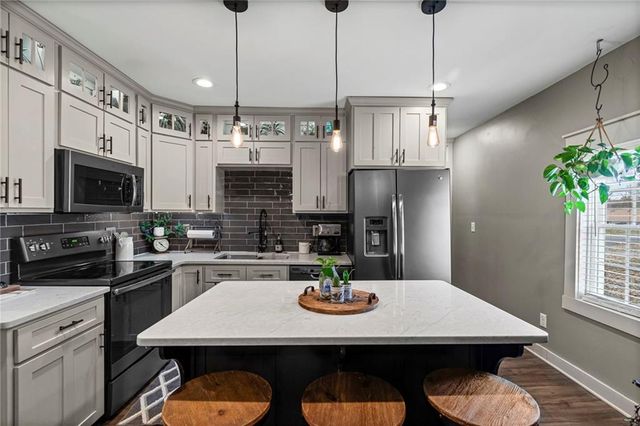 401 E Ely Street, Carrollton, MO 64633