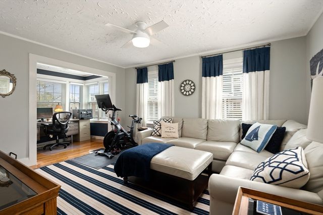 4 Olive Street, Newburyport, MA 01950