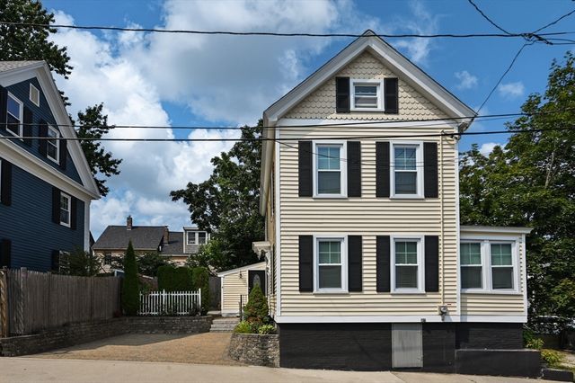 4 Olive Street, Newburyport, MA 01950