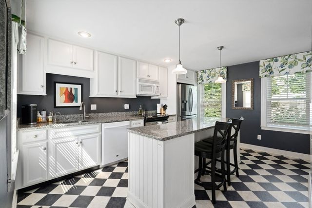 4 Olive Street, Newburyport, MA 01950