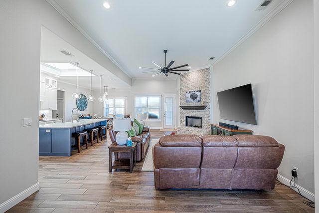 13815 E County Rd 115, Midland, TX 79706