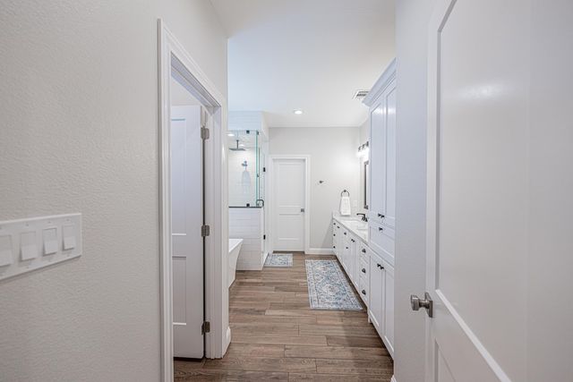 13815 E County Rd 115, Midland, TX 79706