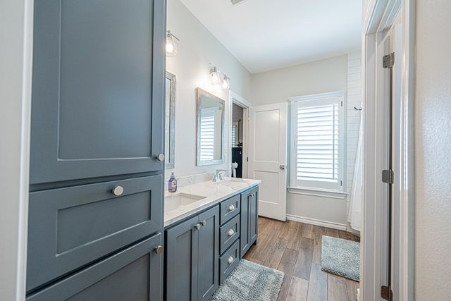 13815 E County Rd 115, Midland, TX 79706