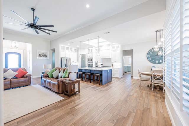 13815 E County Rd 115, Midland, TX 79706