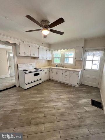 337 BRIDGE ST, Spring City, PA 19475